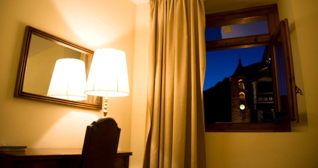 Hotel Santa Barbara De La Vall D'Ordino Szoba fotó