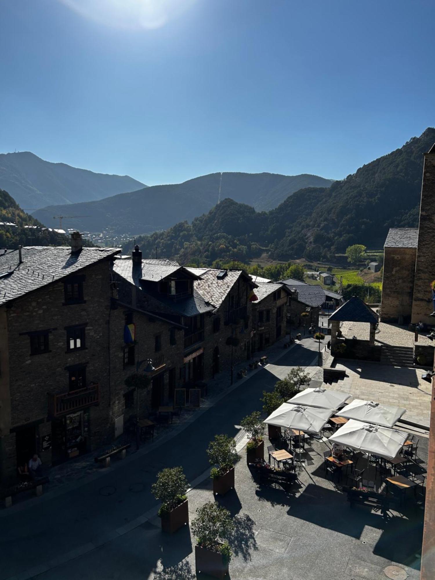 Hotel Santa Barbara De La Vall D'Ordino Kültér fotó