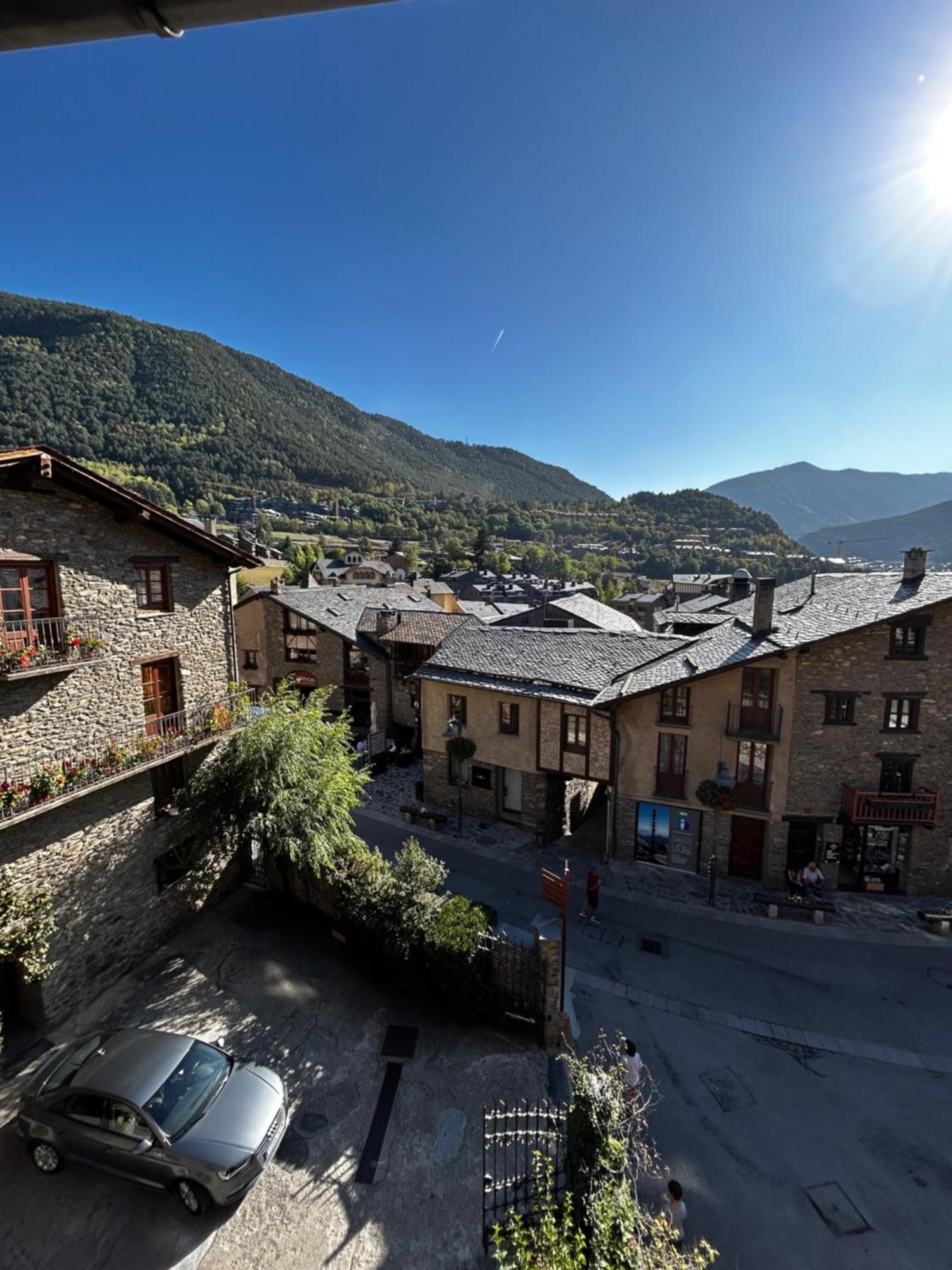 Hotel Santa Barbara De La Vall D'Ordino Kültér fotó