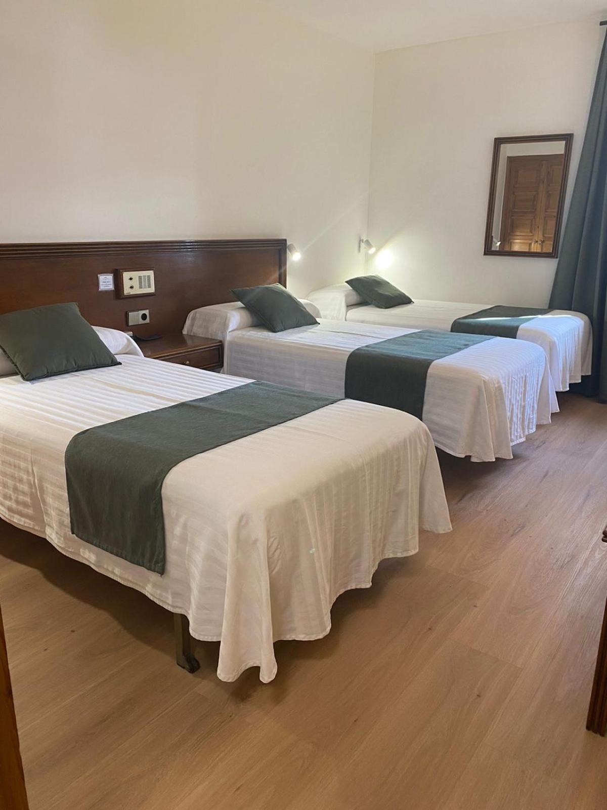 Hotel Santa Barbara De La Vall D'Ordino Kültér fotó